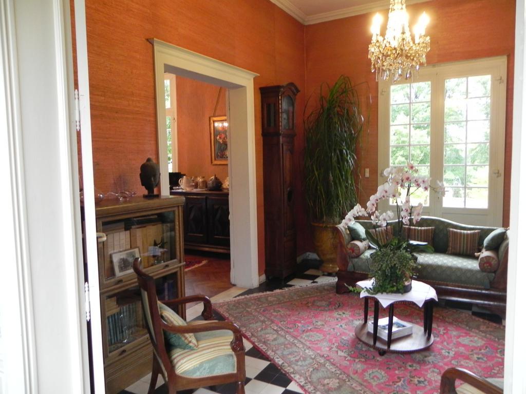 Bed and Breakfast Chateau Belles Graves Pomérols Exterior foto
