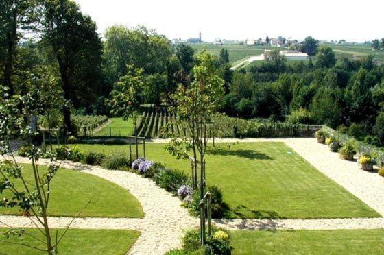 Bed and Breakfast Chateau Belles Graves Pomérols Exterior foto