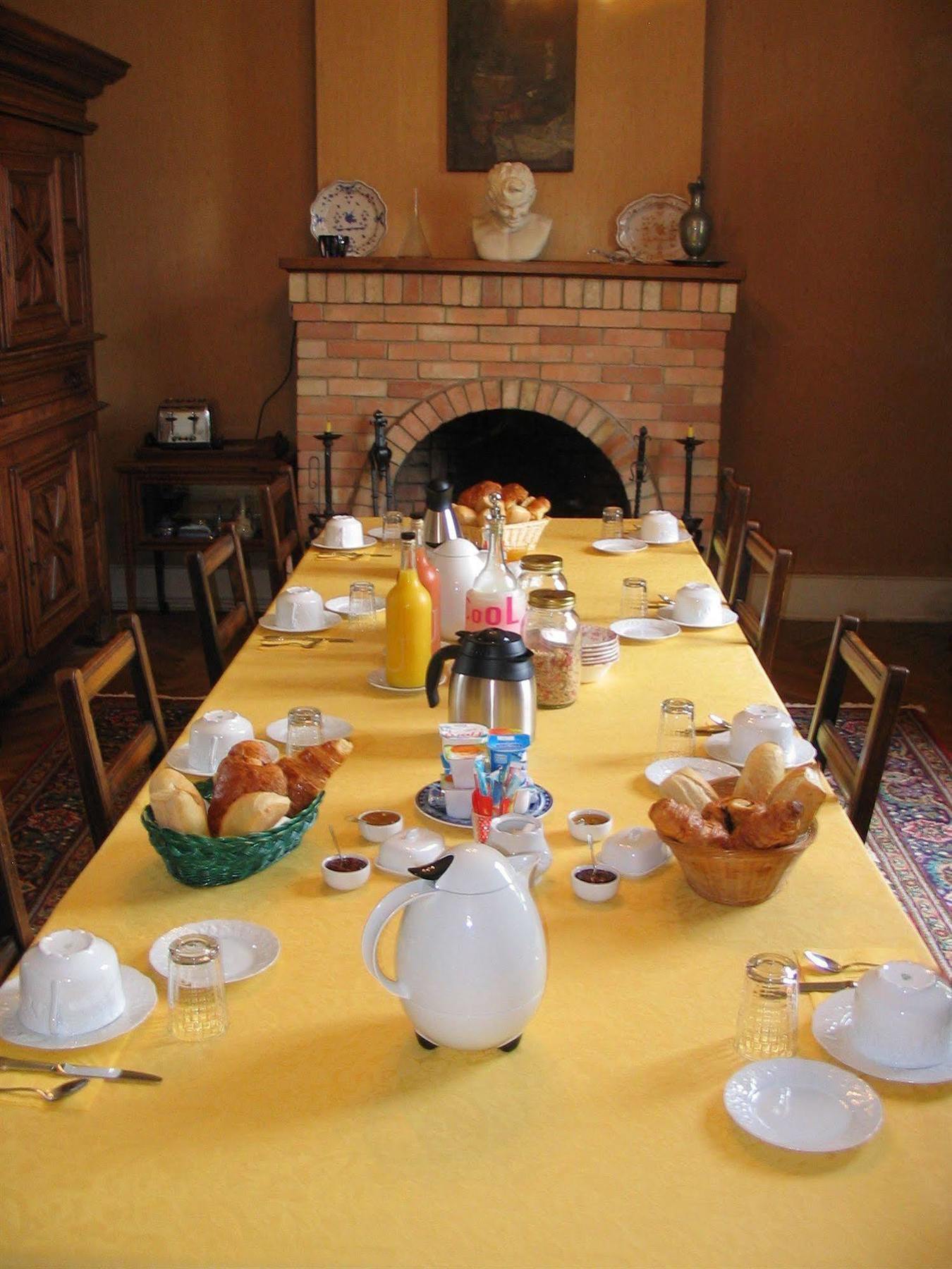 Bed and Breakfast Chateau Belles Graves Pomérols Exterior foto